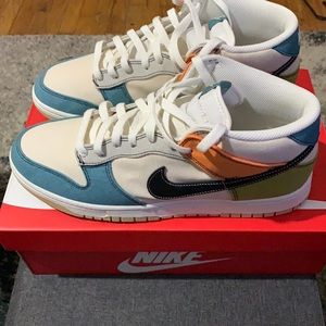 Nike Dunk Mid